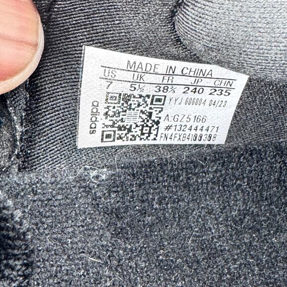 adidas Ultraboost‎ Sneaker Shoes Womens 7 Black Upper Lace Up Low Top GZ5166 - Picture 10 of 10